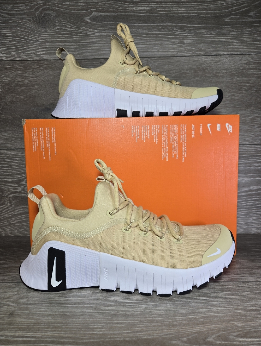 Nike Free Metcon 6 TB Trainers Mens Size 9 / Womens 10.5 Vegas Gold White Black